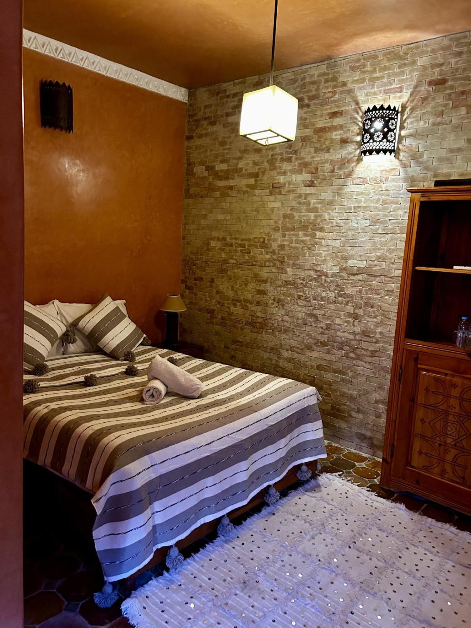 Kasbah Isfoula And Spa Ait Benhaddou Room photo