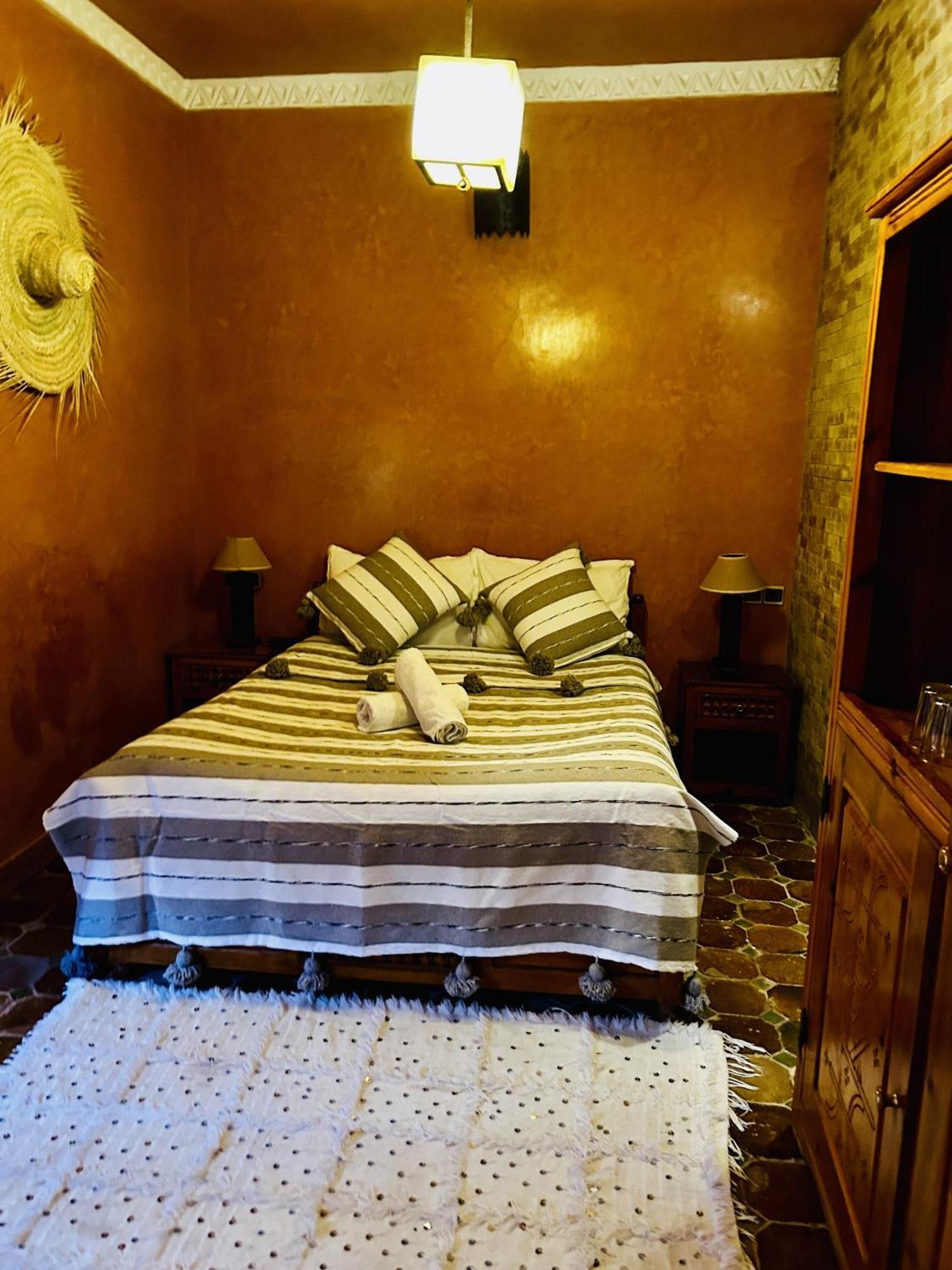 Kasbah Isfoula And Spa Ait Benhaddou Room photo