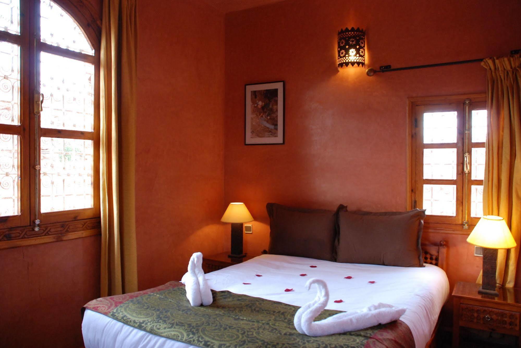 Kasbah Isfoula And Spa Ait Benhaddou Exterior photo